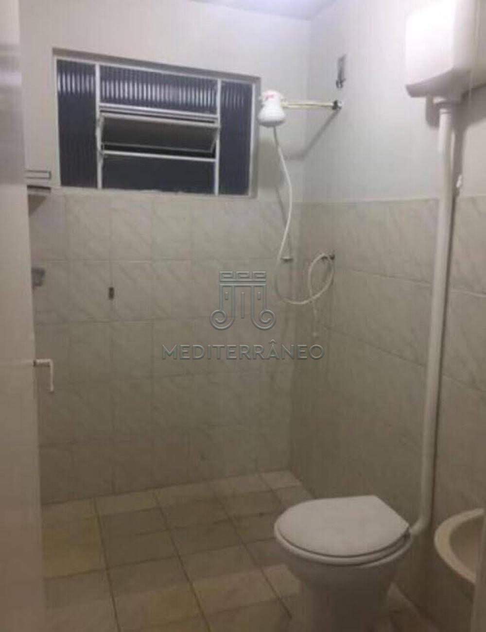 Alugar Casa / Padr&atilde;o em V&aacute;rzea Paulista R$ 1.750,00 - Foto 17