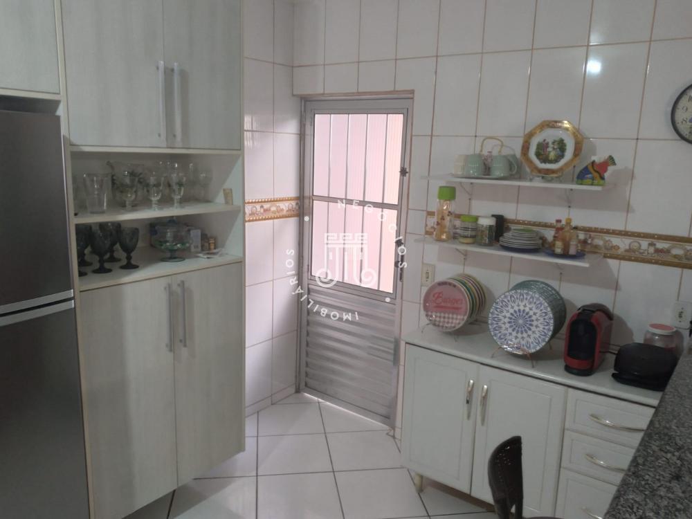 Comprar Casa / Padr&atilde;o em V&aacute;rzea Paulista R$ 629.000,00 - Foto 29