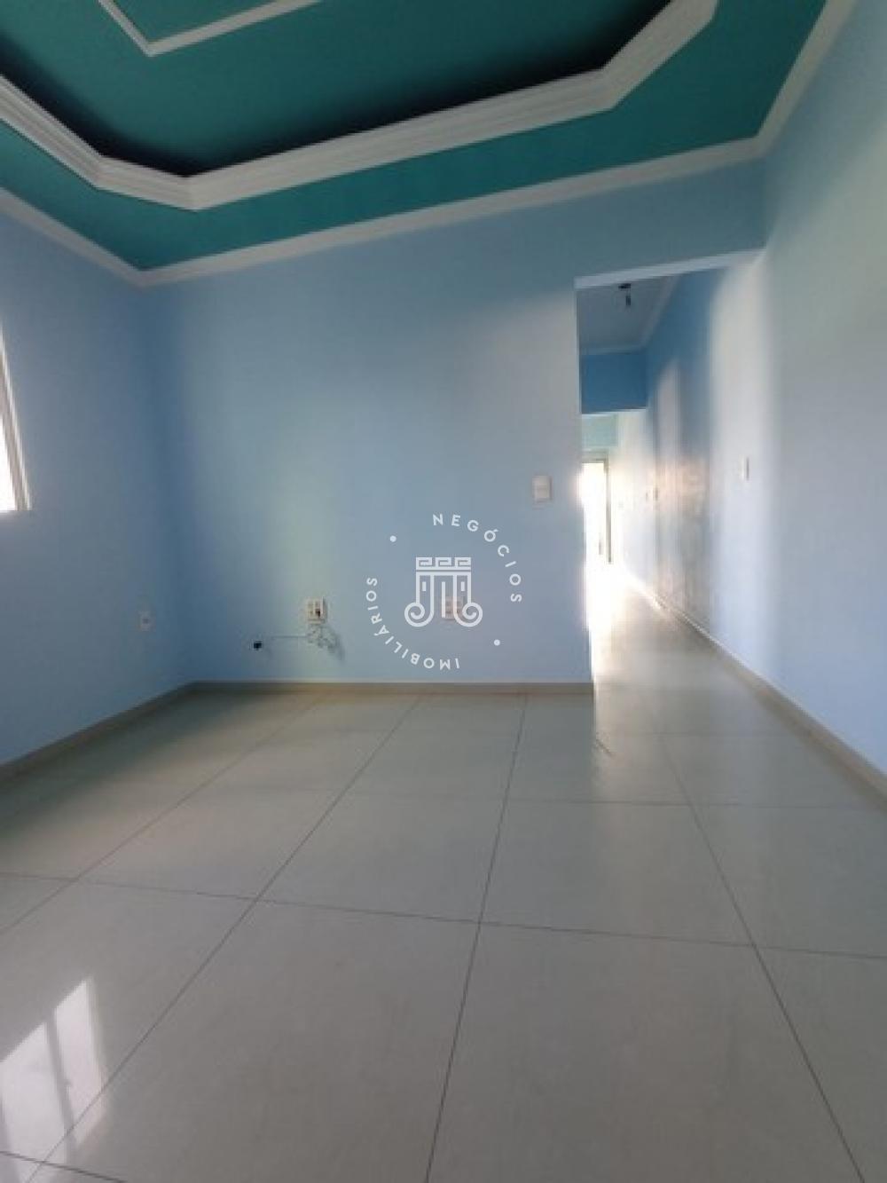 Comprar Casa / Sobrado em V&aacute;rzea Paulista R$ 450.000,00 - Foto 2