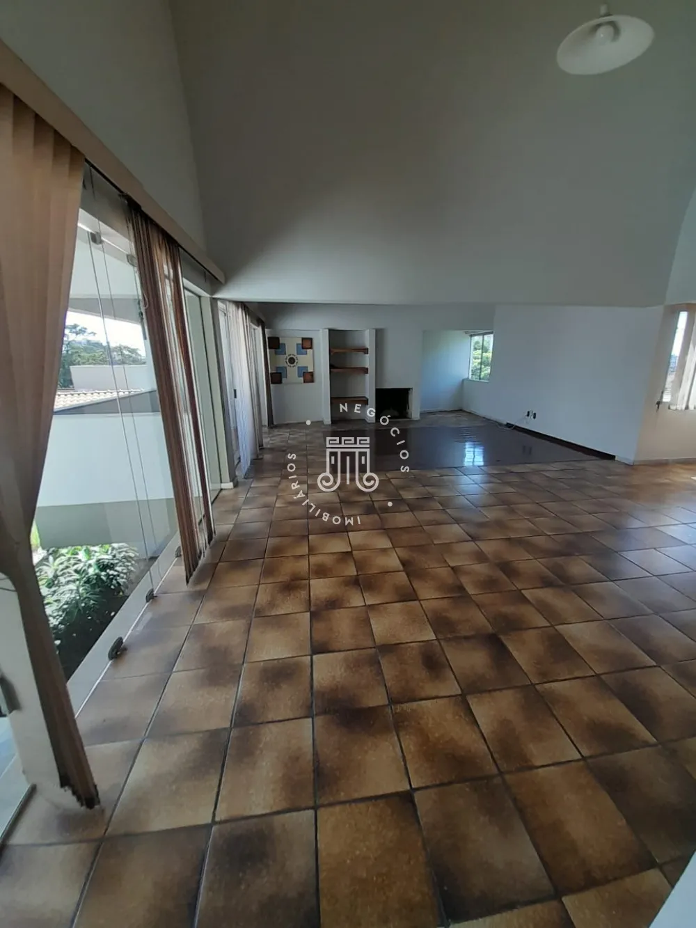 Alugar Casa / Padr&atilde;o em Jundia&iacute; R$ 7.000,00 - Foto 2