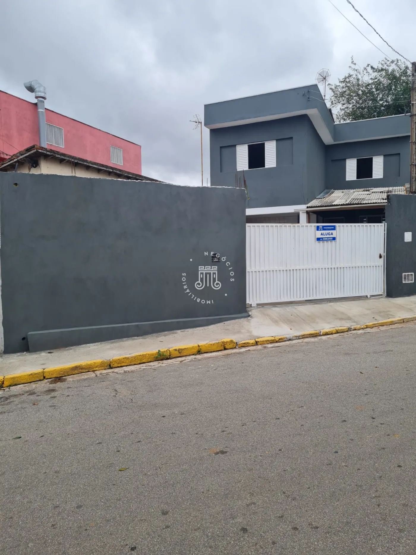 Alugar Casa / Sobrado em V&aacute;rzea Paulista R$ 3.000,00 - Foto 1