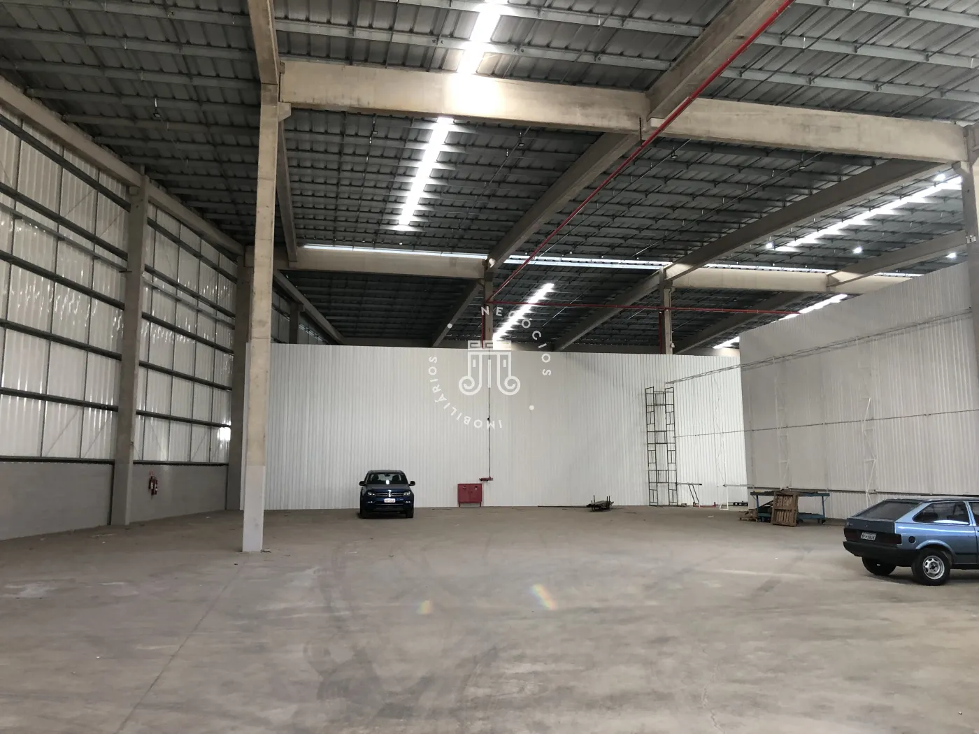 Alugar Comercial / Galp&atilde;o em V&aacute;rzea Paulista R$ 35.200,00 - Foto 2