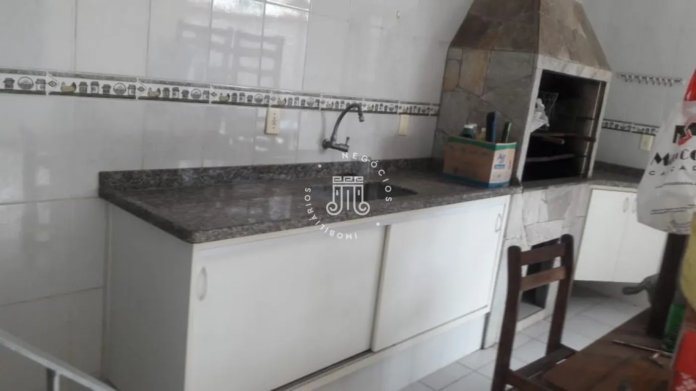 Comprar Casa / Padr&atilde;o em V&aacute;rzea Paulista R$ 640.000,00 - Foto 8