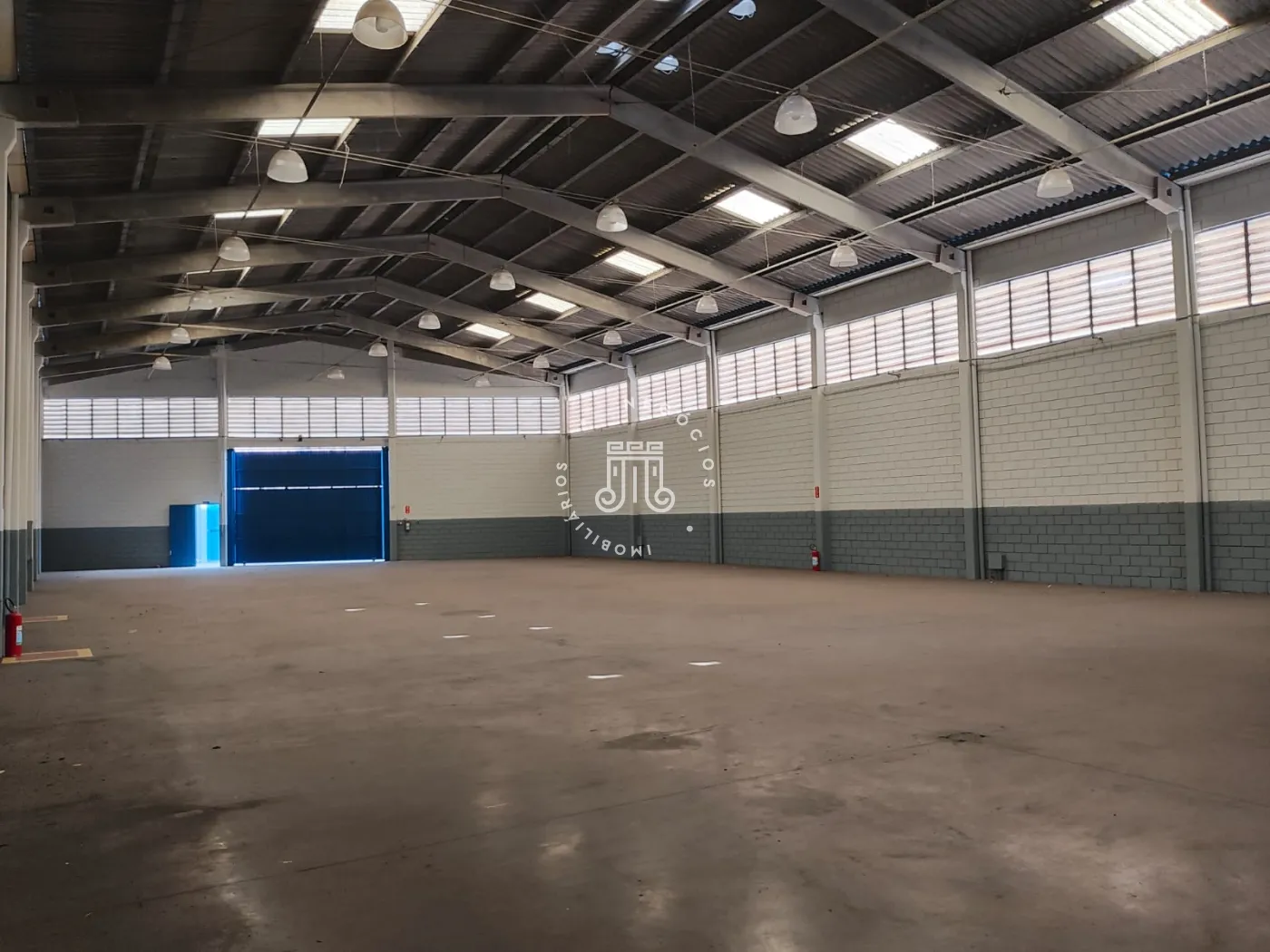 Alugar Comercial / Galp&atilde;o em V&aacute;rzea Paulista R$ 8.800,00 - Foto 7