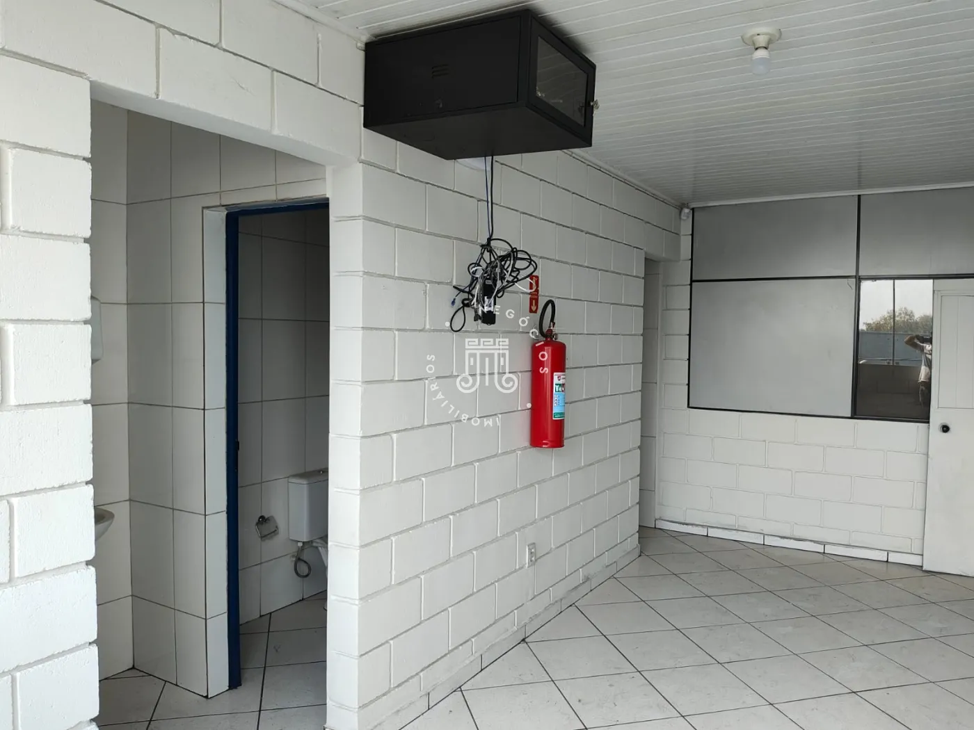 Alugar Comercial / Galp&atilde;o em V&aacute;rzea Paulista R$ 8.800,00 - Foto 8