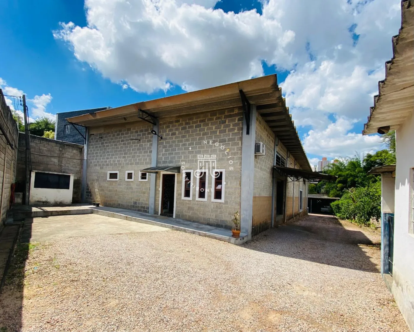 Alugar Comercial / Galp&atilde;o em V&aacute;rzea Paulista R$ 12.000,00 - Foto 1