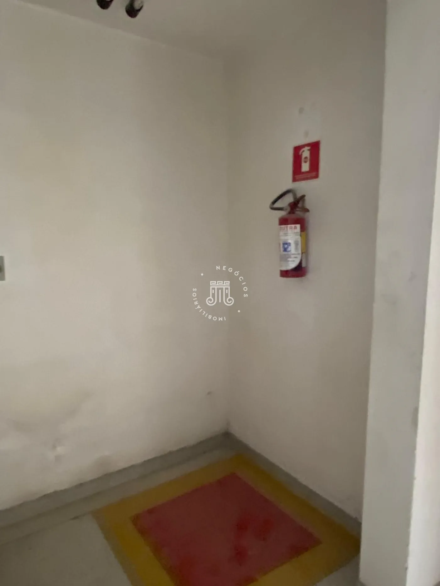 Alugar Comercial / Galp&atilde;o em V&aacute;rzea Paulista R$ 7.000,00 - Foto 25