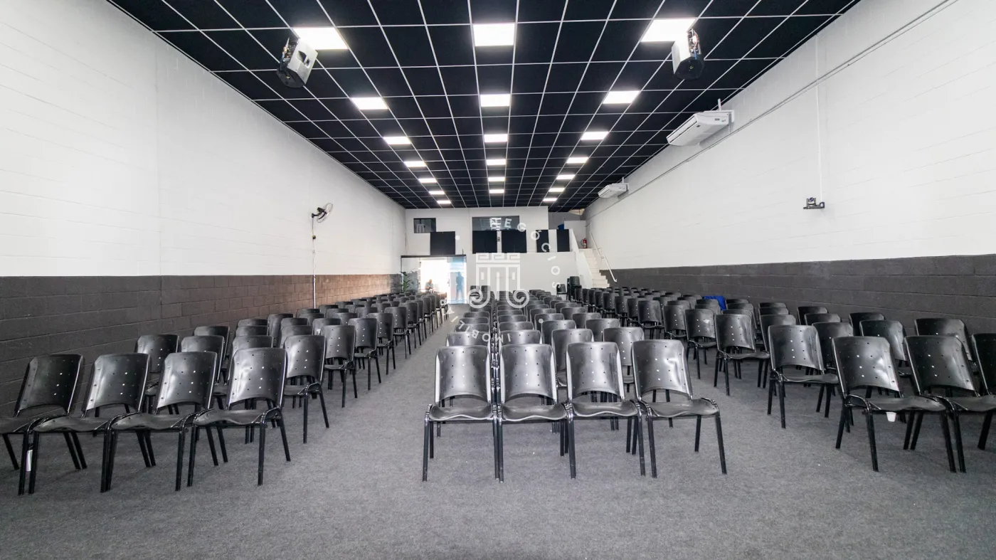 Alugar Comercial / Galp&atilde;o em V&aacute;rzea Paulista R$ 10.000,00 - Foto 7