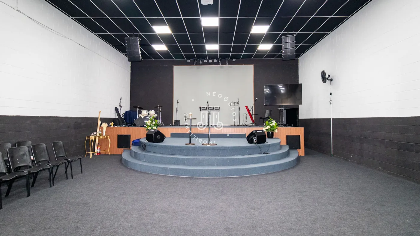 Alugar Comercial / Galp&atilde;o em V&aacute;rzea Paulista R$ 10.000,00 - Foto 8