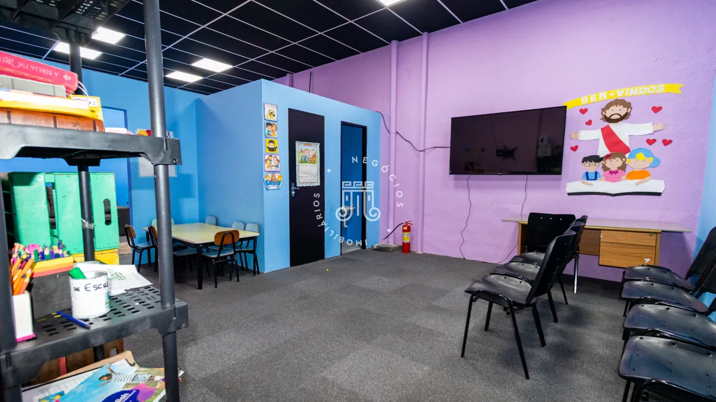 Alugar Comercial / Galp&atilde;o em V&aacute;rzea Paulista R$ 10.000,00 - Foto 26