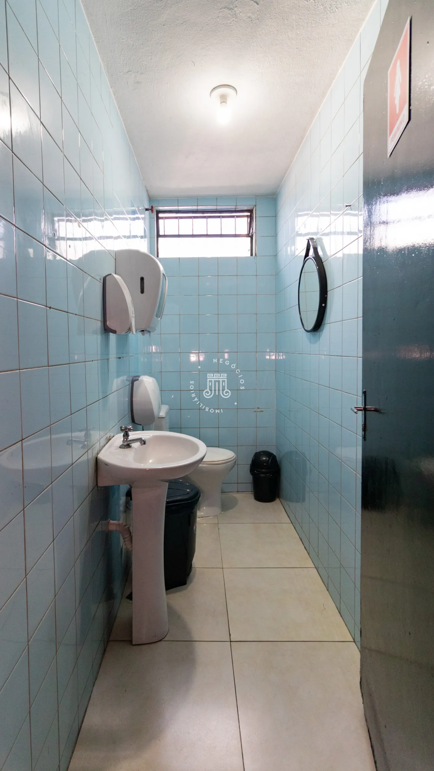 Alugar Comercial / Galp&atilde;o em V&aacute;rzea Paulista R$ 10.000,00 - Foto 37