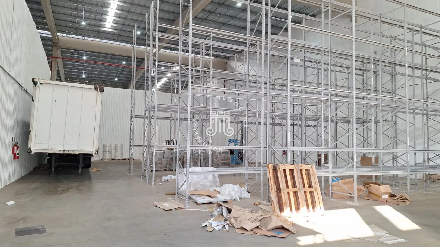 Alugar Comercial / Galpao Condominio em V&aacute;rzea Paulista R$ 23.760,00 - Foto 1