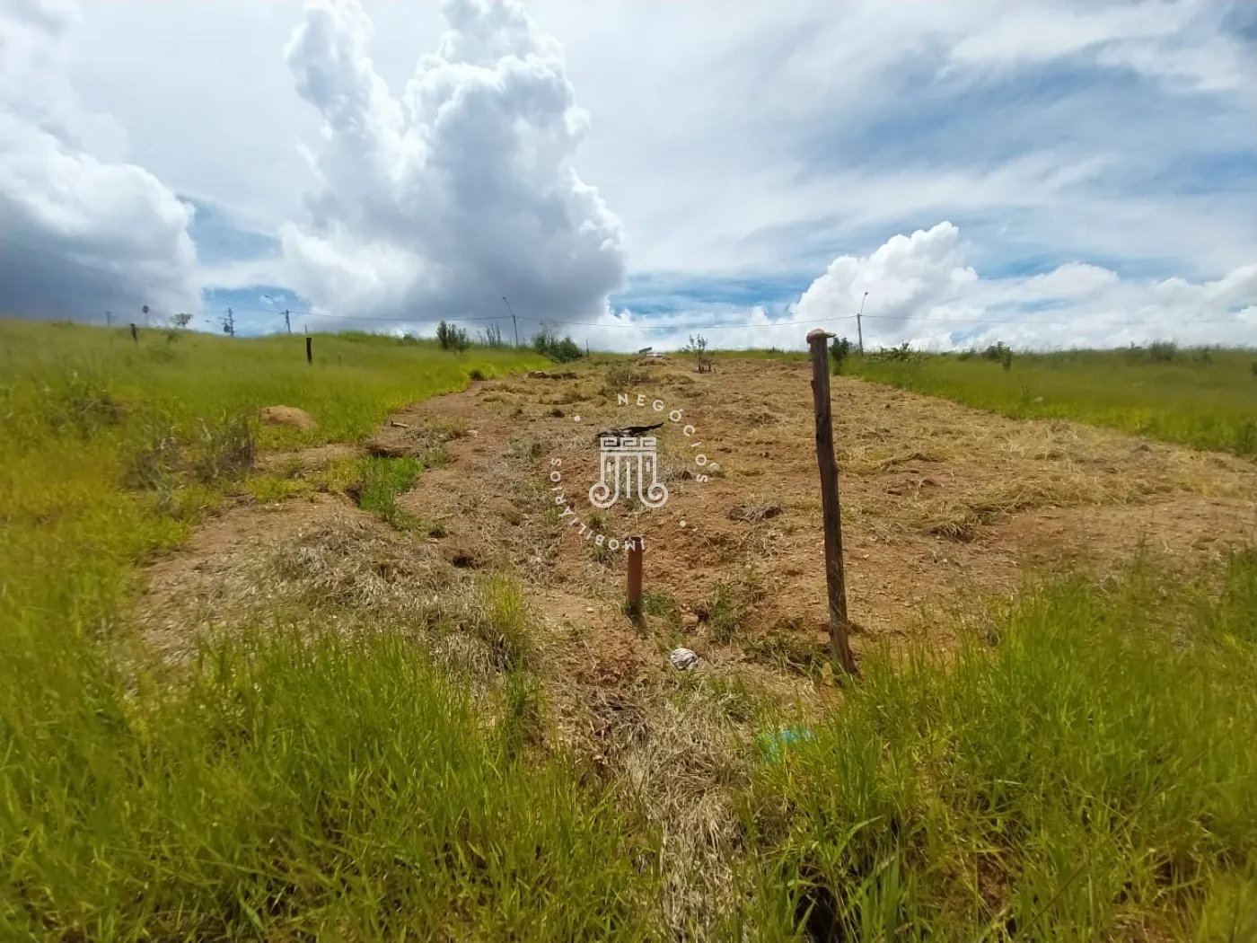 Comprar Terreno / Padr&atilde;o em V&aacute;rzea Paulista R$ 280.000,00 - Foto 8
