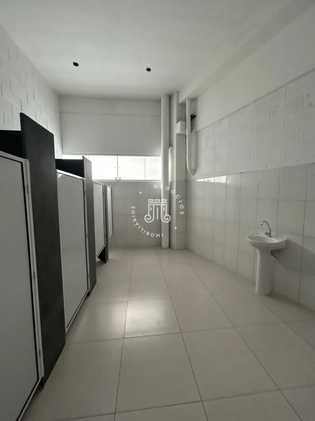 Alugar Comercial / Galpao Condominio em V&aacute;rzea Paulista R$ 25.300,00 - Foto 24