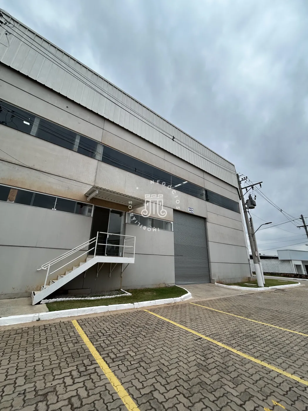 Alugar Comercial / Galpao Condominio em V&aacute;rzea Paulista R$ 35.200,00 - Foto 1