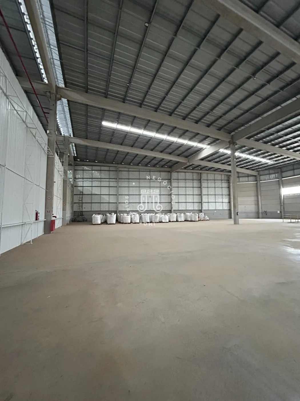 Alugar Comercial / Galpao Condominio em V&aacute;rzea Paulista R$ 35.200,00 - Foto 17