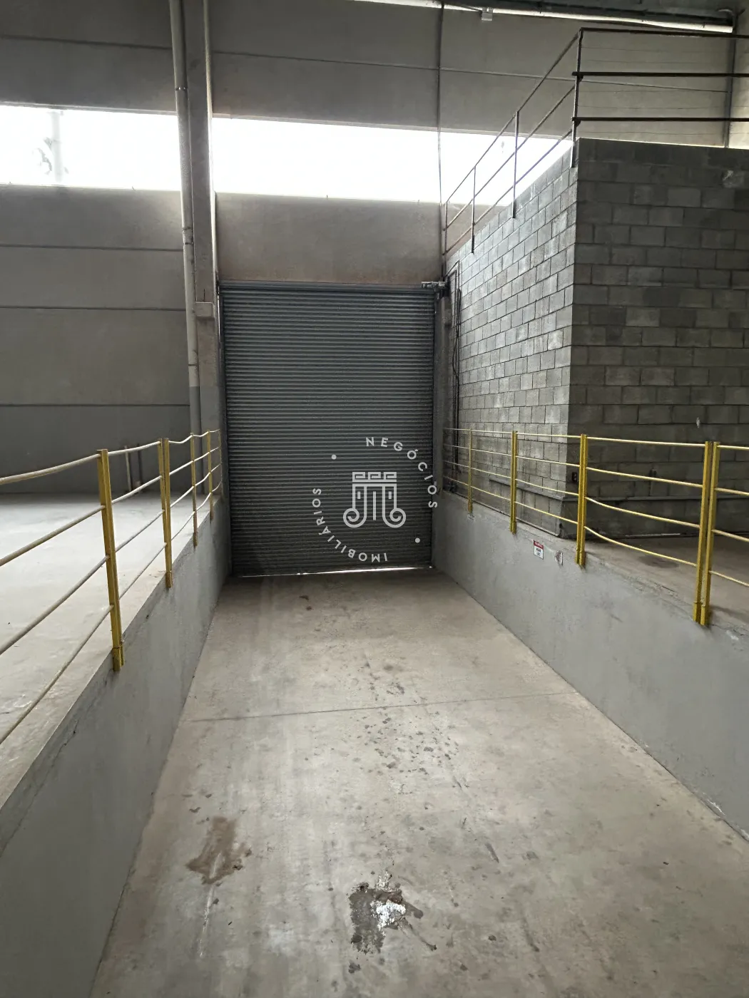 Alugar Comercial / Galpao Condominio em V&aacute;rzea Paulista R$ 35.200,00 - Foto 23