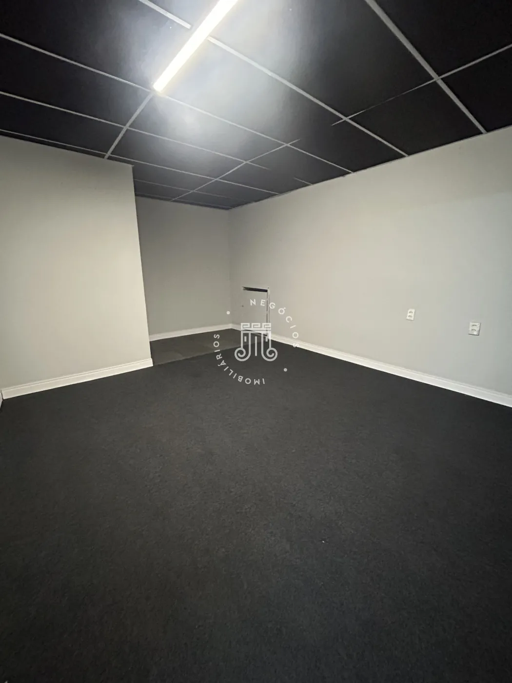 Alugar Comercial / Galp&atilde;o em V&aacute;rzea Paulista R$ 10.000,00 - Foto 22