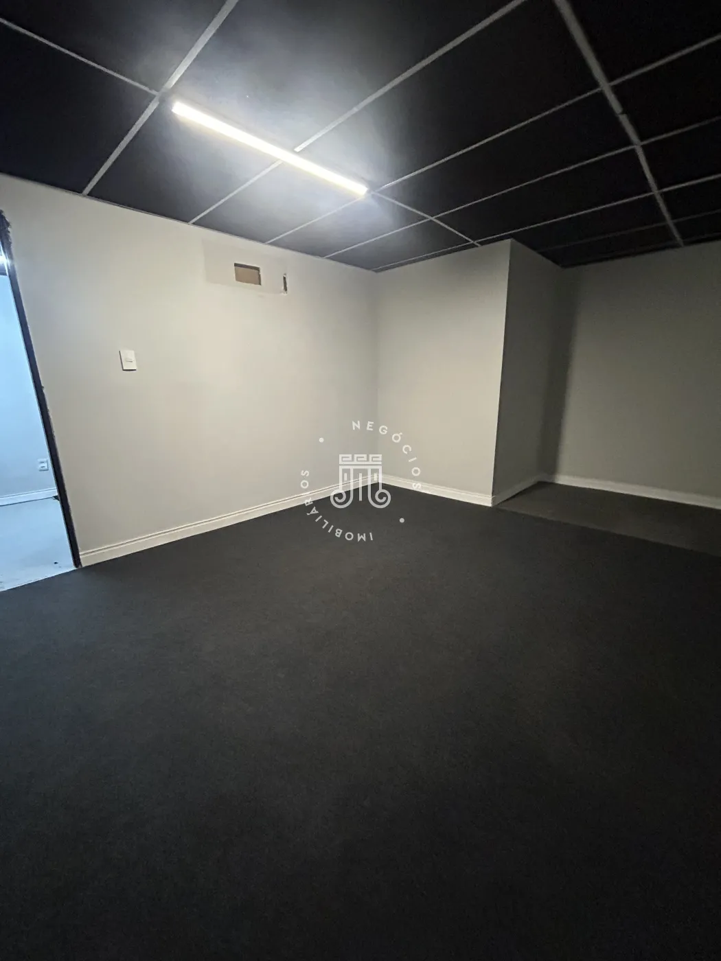 Alugar Comercial / Galp&atilde;o em V&aacute;rzea Paulista R$ 10.000,00 - Foto 23