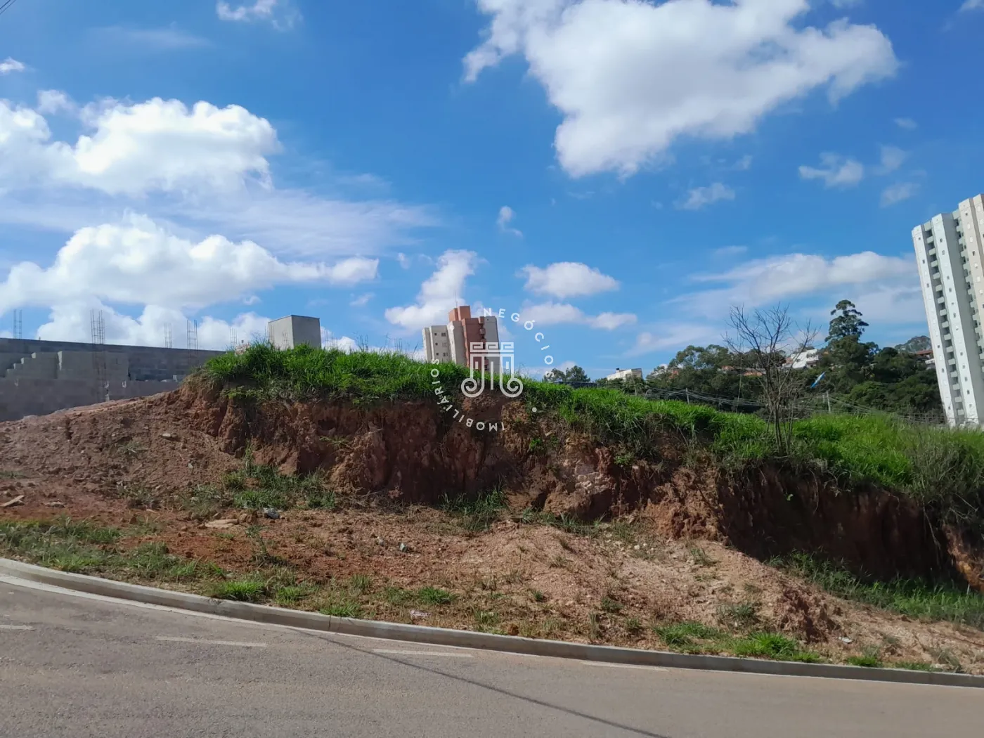 Comprar Terreno / Padr&atilde;o em V&aacute;rzea Paulista R$ 265.000,00 - Foto 2