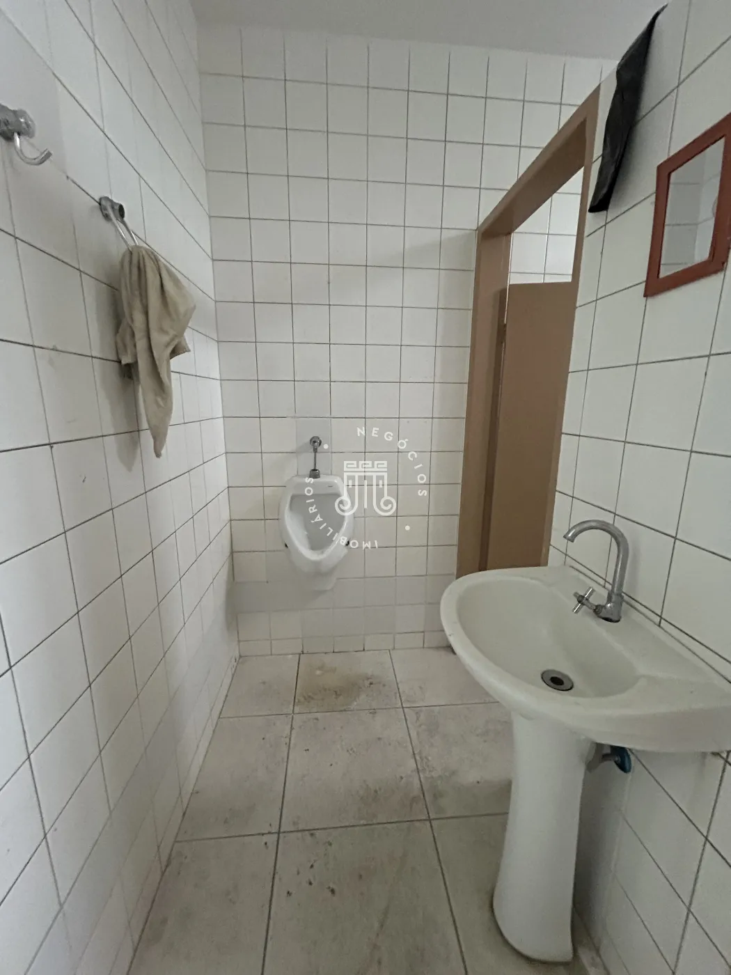 Alugar Comercial / Galp&atilde;o em V&aacute;rzea Paulista R$ 13.600,00 - Foto 18