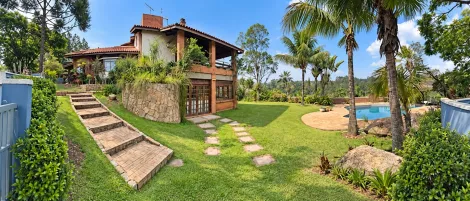 Campo Limpo Paulista Estancia Figueira Branca Casa Venda R$1.400.000,00 Condominio R$690,00 4 Dormitorios 8 Vagas Area do terreno 1270.00m2 Area construida 400.00m2