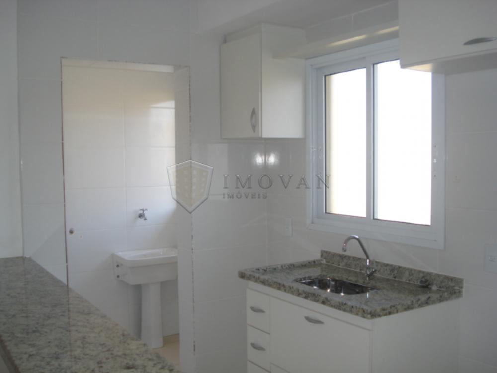 Alugar Apartamento / Padr&atilde;o em Ribeir&atilde;o Preto R$ 1.650,00 - Foto 3
