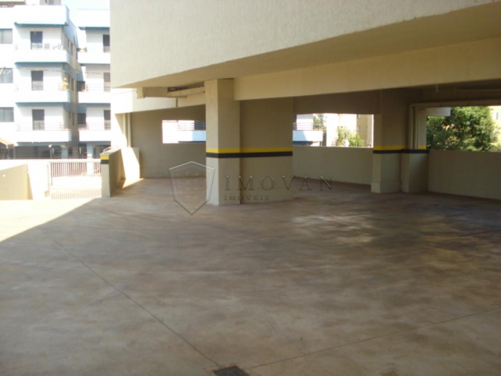 Alugar Apartamento / Padr&atilde;o em Ribeir&atilde;o Preto R$ 1.650,00 - Foto 12