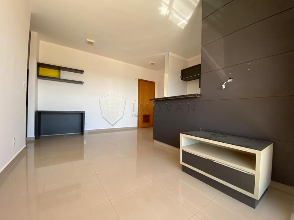 Alugar Apartamento / Padr&atilde;o em Ribeir&atilde;o Preto R$ 1.400,00 - Foto 4