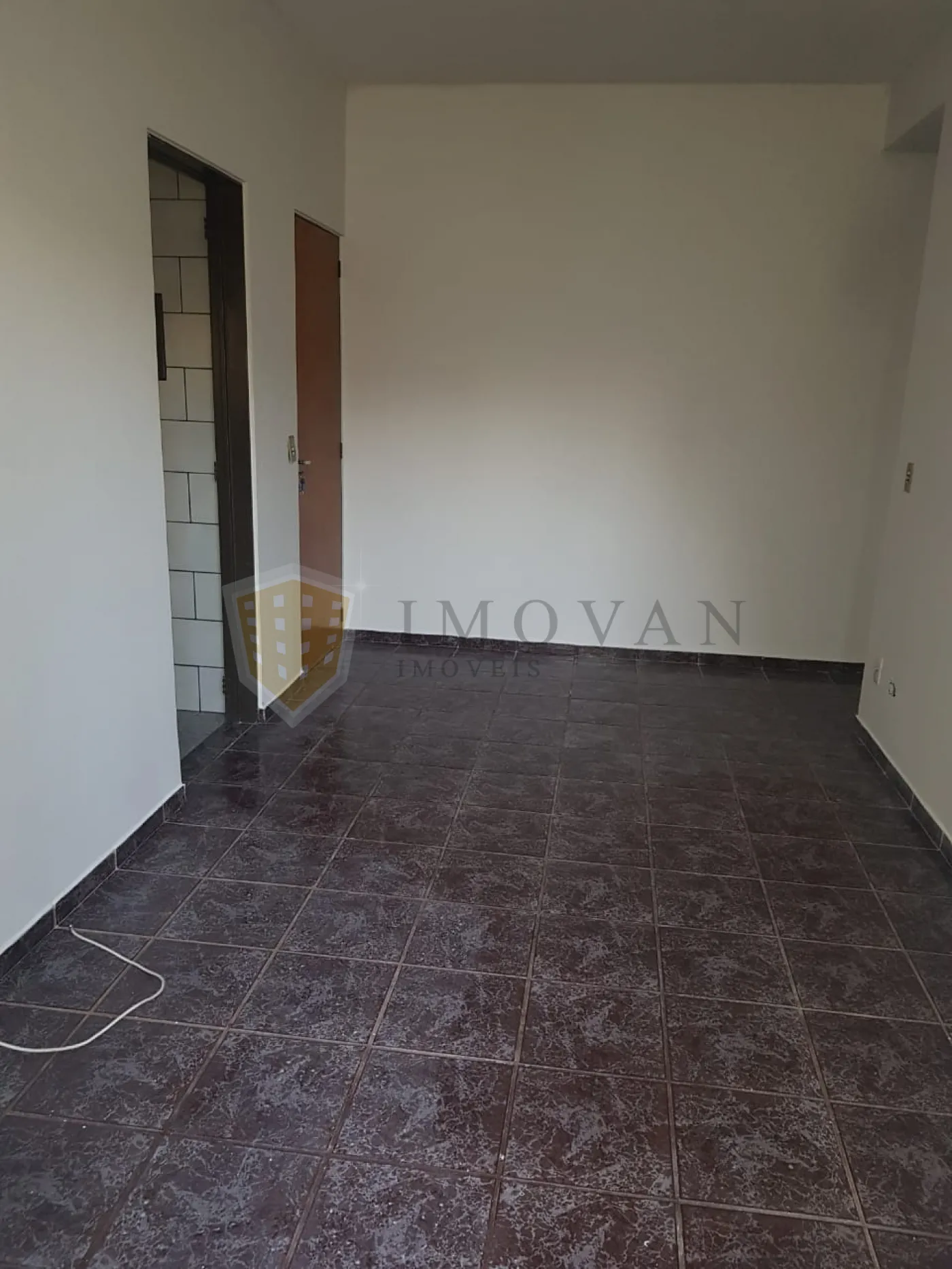 Alugar Apartamento / Padr&atilde;o em Ribeir&atilde;o Preto R$ 800,00 - Foto 3