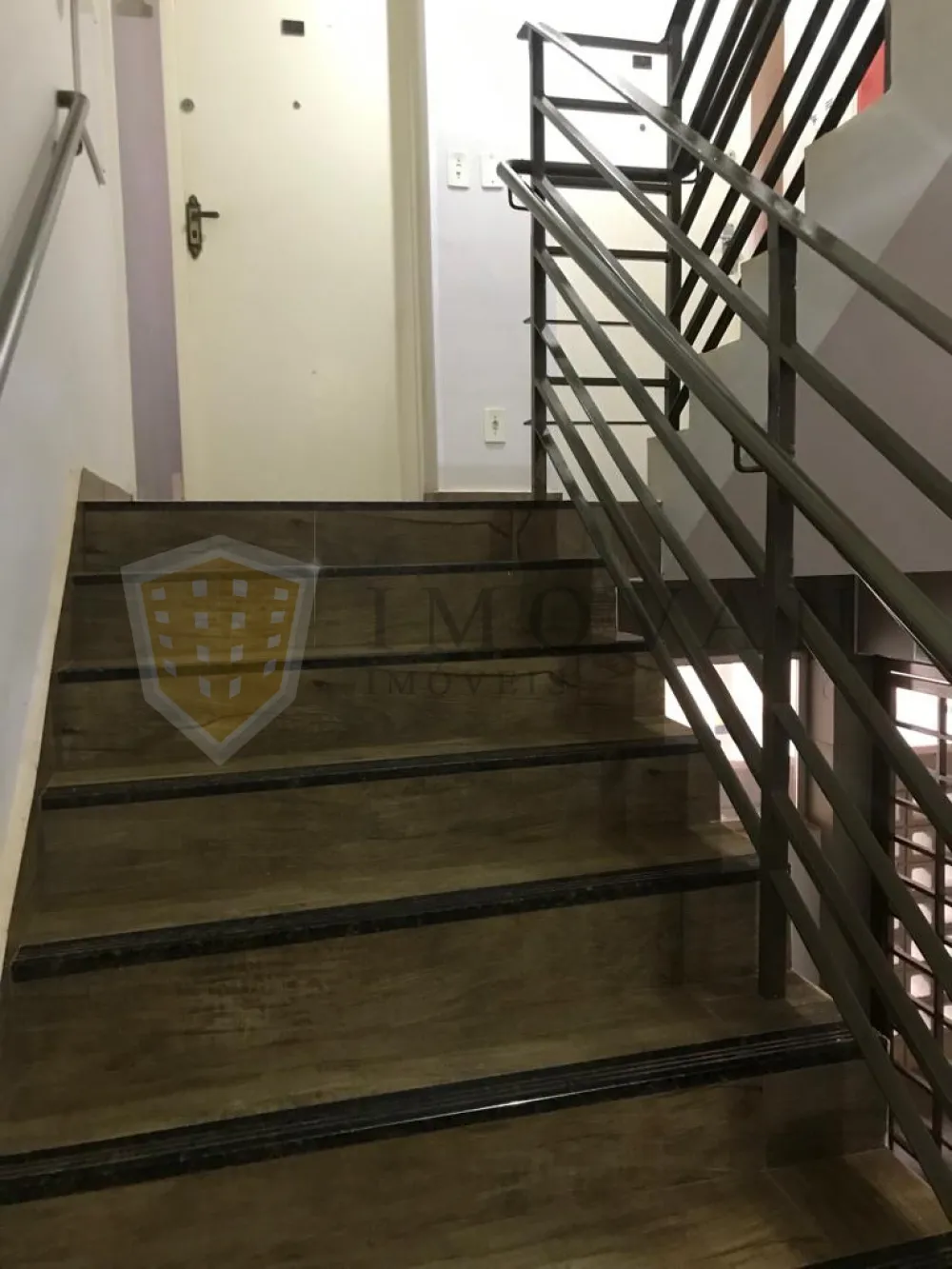 Alugar Apartamento / Padr&atilde;o em Ribeir&atilde;o Preto R$ 1.100,00 - Foto 14