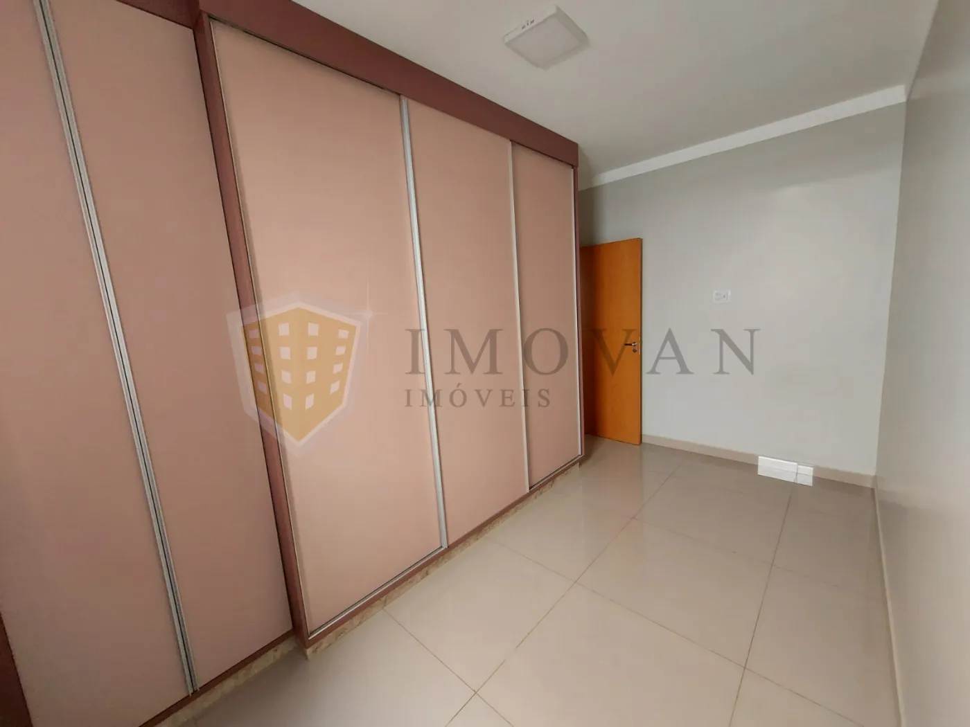 Comprar Casa / Padr&atilde;o em Ribeir&atilde;o Preto R$ 620.000,00 - Foto 15