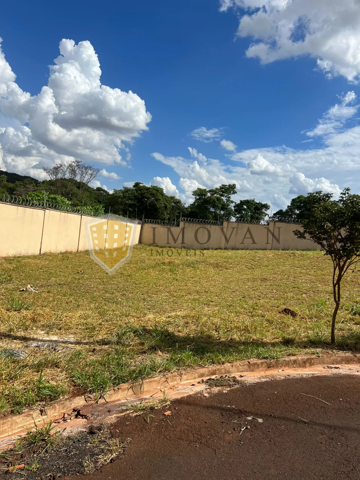 Comprar Terreno / Condom&iacute;nio em Ribeir&atilde;o Preto R$ 225.000,00 - Foto 2