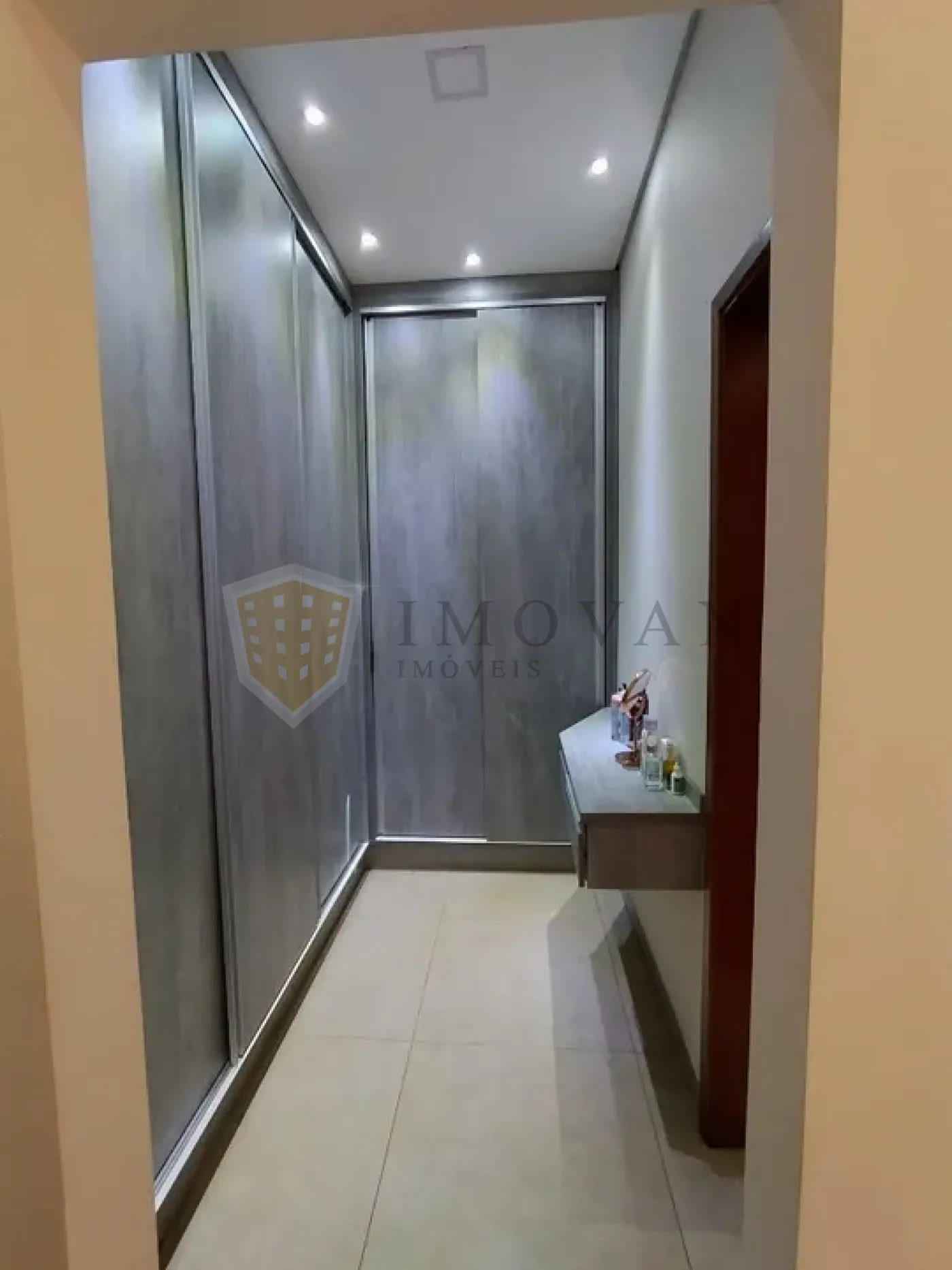 Comprar Casa / Padr&atilde;o em Ribeir&atilde;o Preto R$ 650.000,00 - Foto 6