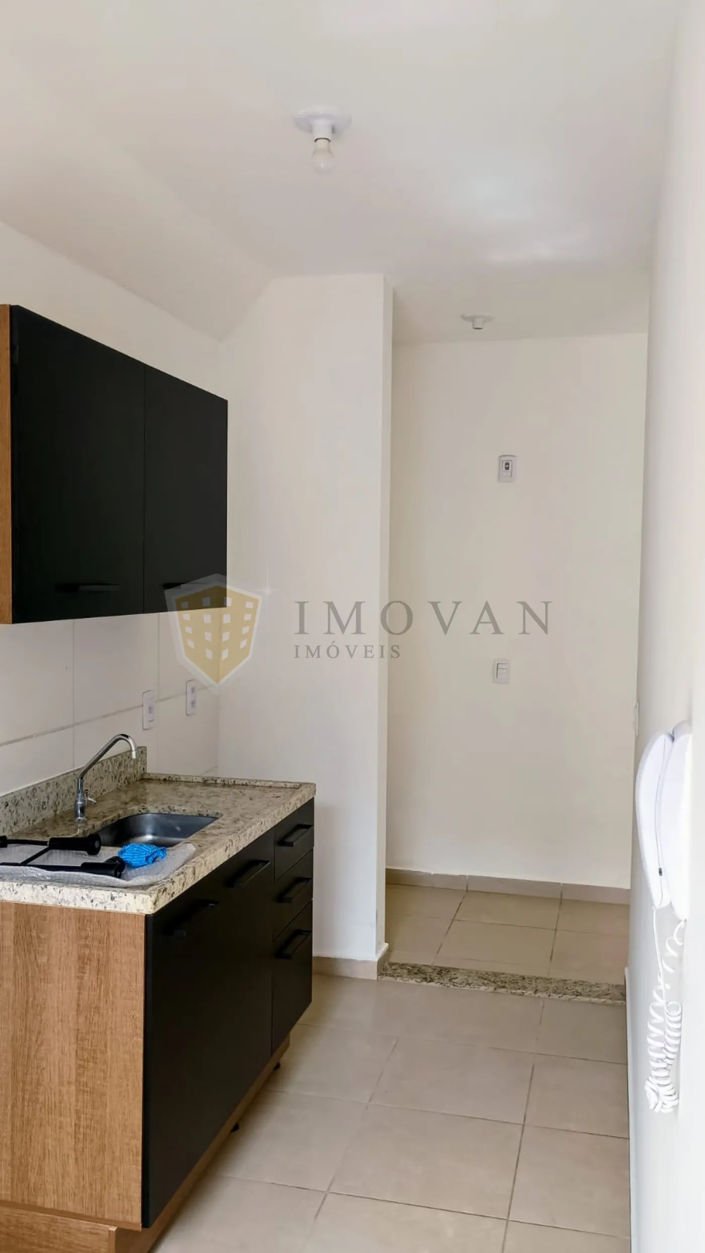 Comprar Apartamento / Padr&atilde;o em Ribeir&atilde;o Preto R$ 280.000,00 - Foto 3