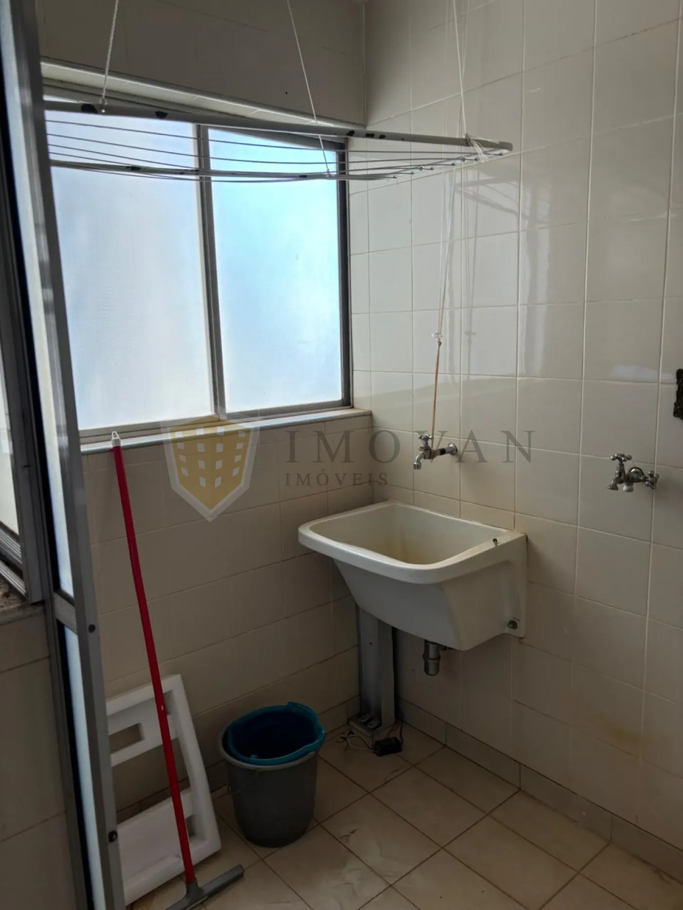 Comprar Apartamento / Padr&atilde;o em Ribeir&atilde;o Preto R$ 250.000,00 - Foto 3