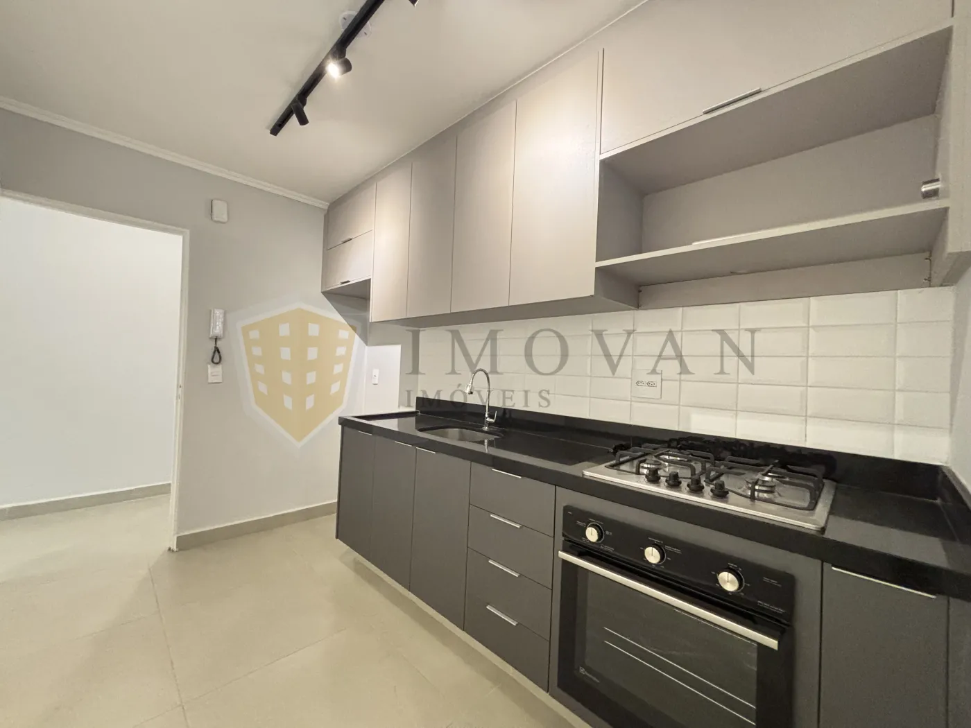 Comprar Apartamento / Padr&atilde;o em Ribeir&atilde;o Preto R$ 350.000,00 - Foto 1