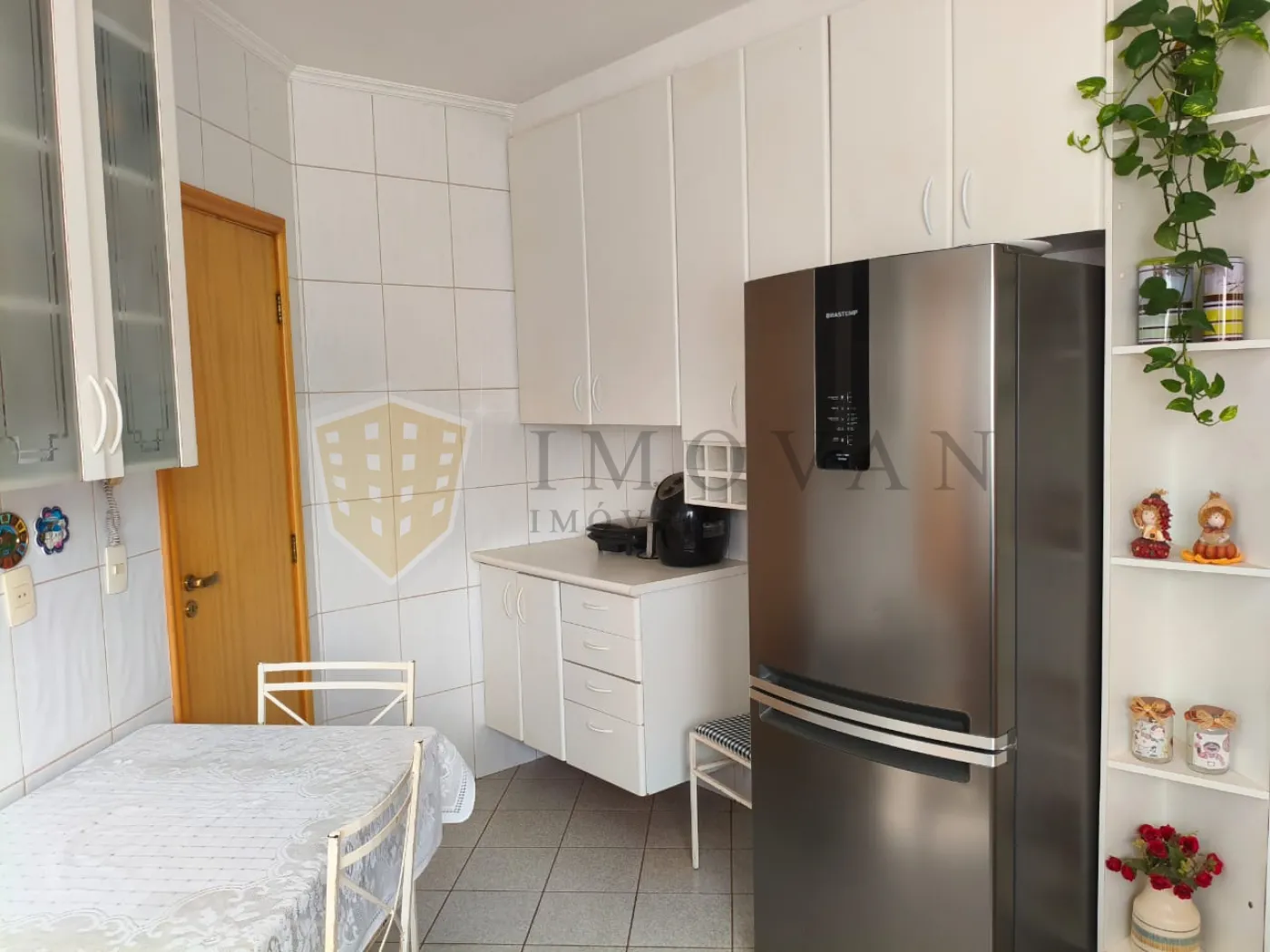 Comprar Apartamento / Padr&atilde;o em Ribeir&atilde;o Preto R$ 860.000,00 - Foto 5