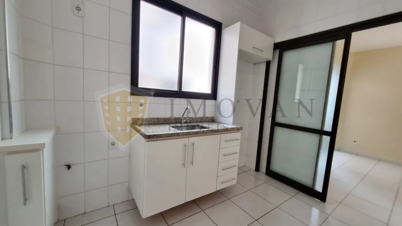 Alugar Apartamento / Padr&atilde;o em Ribeir&atilde;o Preto R$ 1.450,00 - Foto 4