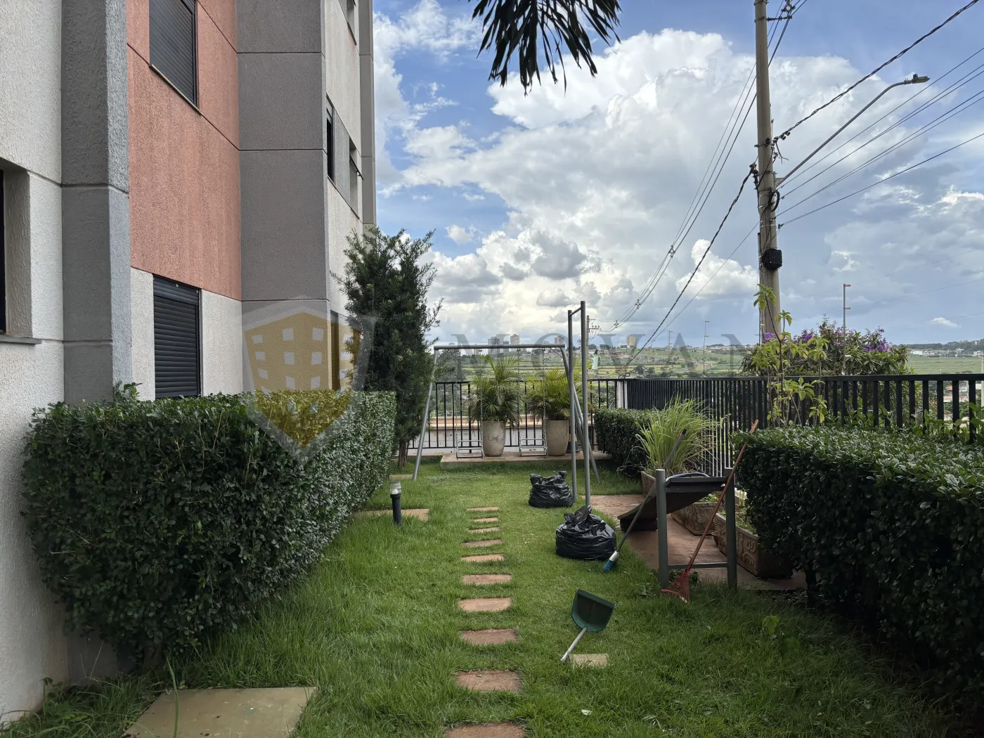 Alugar Apartamento / Padr&atilde;o em Bonfim Paulista R$ 1.800,00 - Foto 18