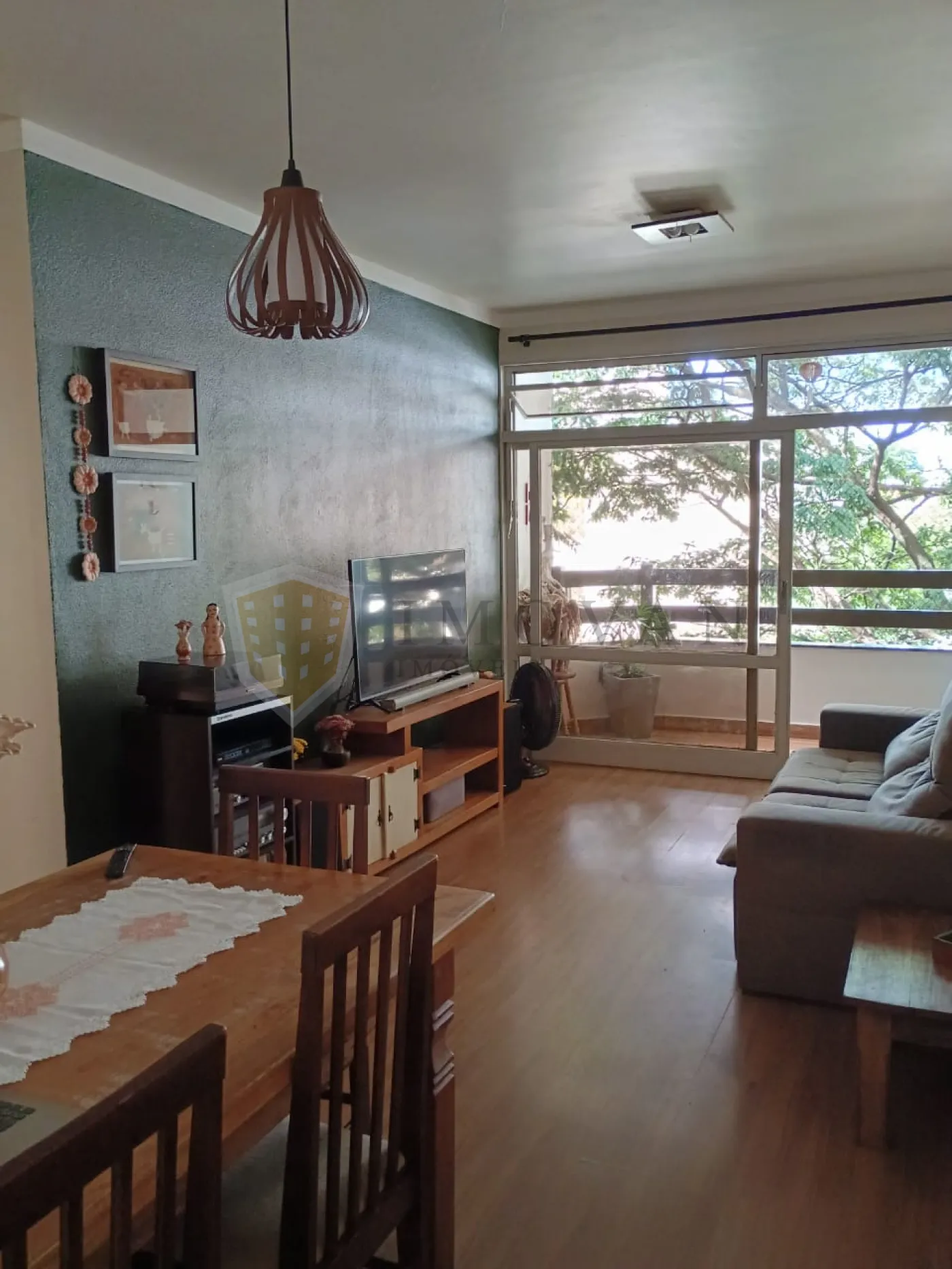 Comprar Apartamento / Padr&atilde;o em Ribeir&atilde;o Preto R$ 350.000,00 - Foto 1