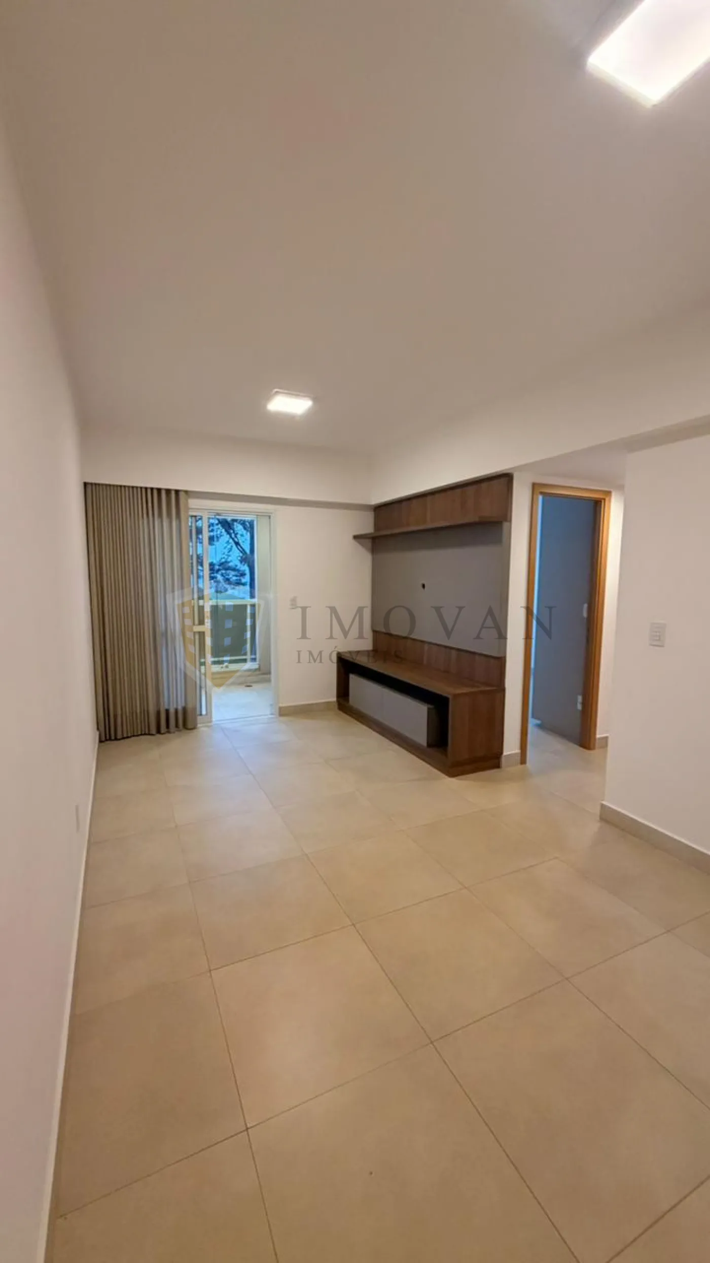 Alugar Apartamento / Padr&atilde;o em Bonfim Paulista R$ 3.000,00 - Foto 1