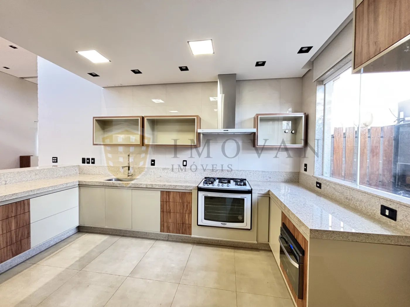 Alugar Casa / Condom&iacute;nio em Ribeir&atilde;o Preto R$ 12.000,00 - Foto 6