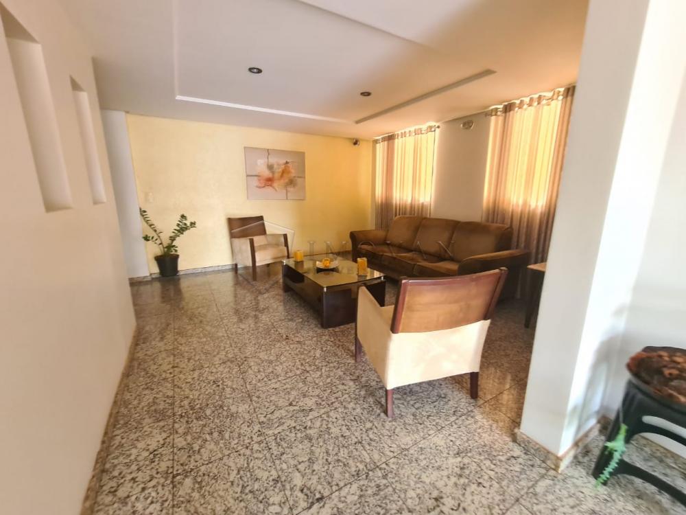 Alugar Apartamento / Padr&atilde;o em Ribeir&atilde;o Preto R$ 1.700,00 - Foto 1