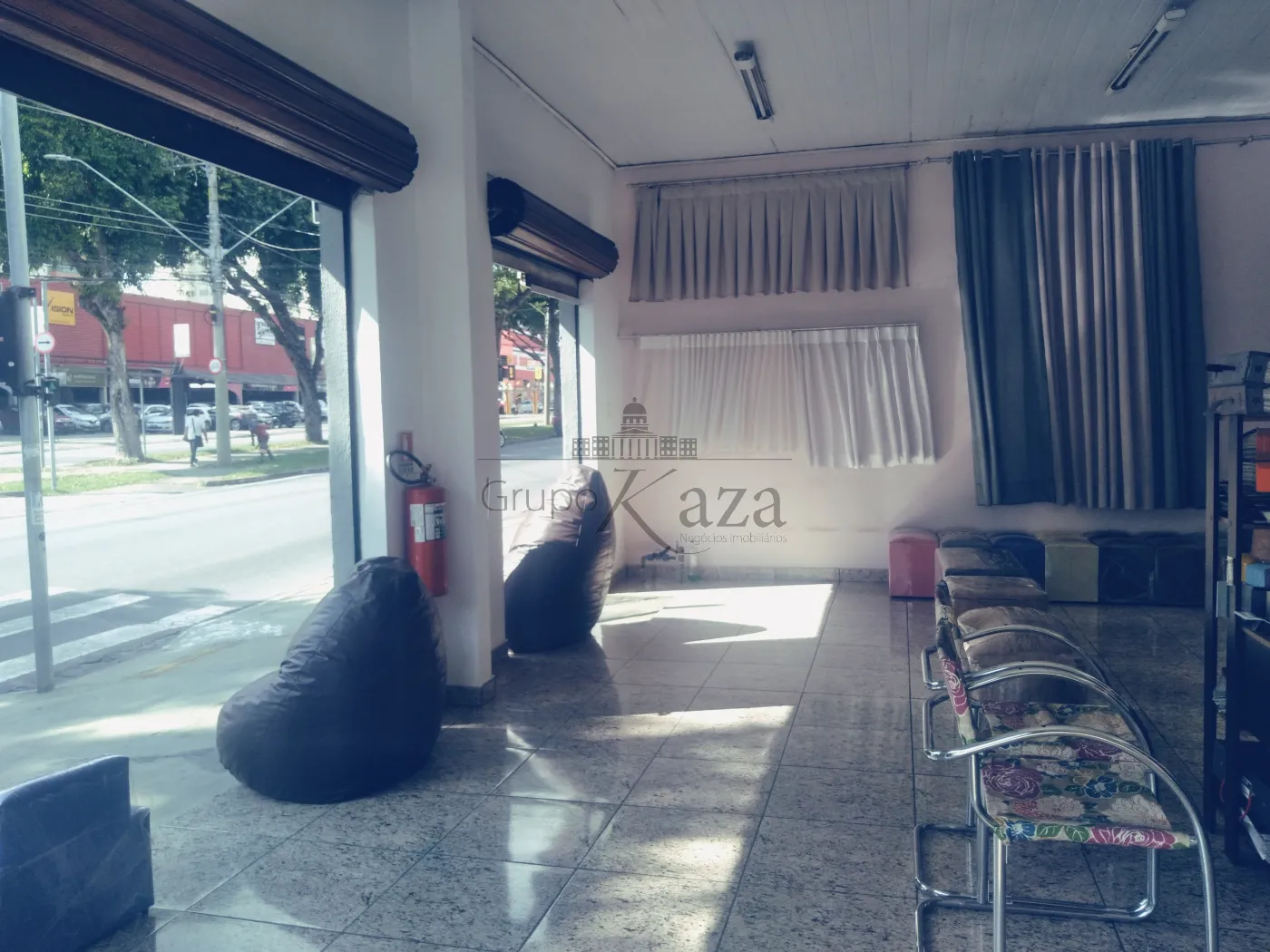 Foto 1 de Comercial Prédio em Jardim Satélite, São José dos Campos - imagem 1 Foto 1 de Comercial Prédio em Jardim Satélite, São José dos Campos - imagem 1