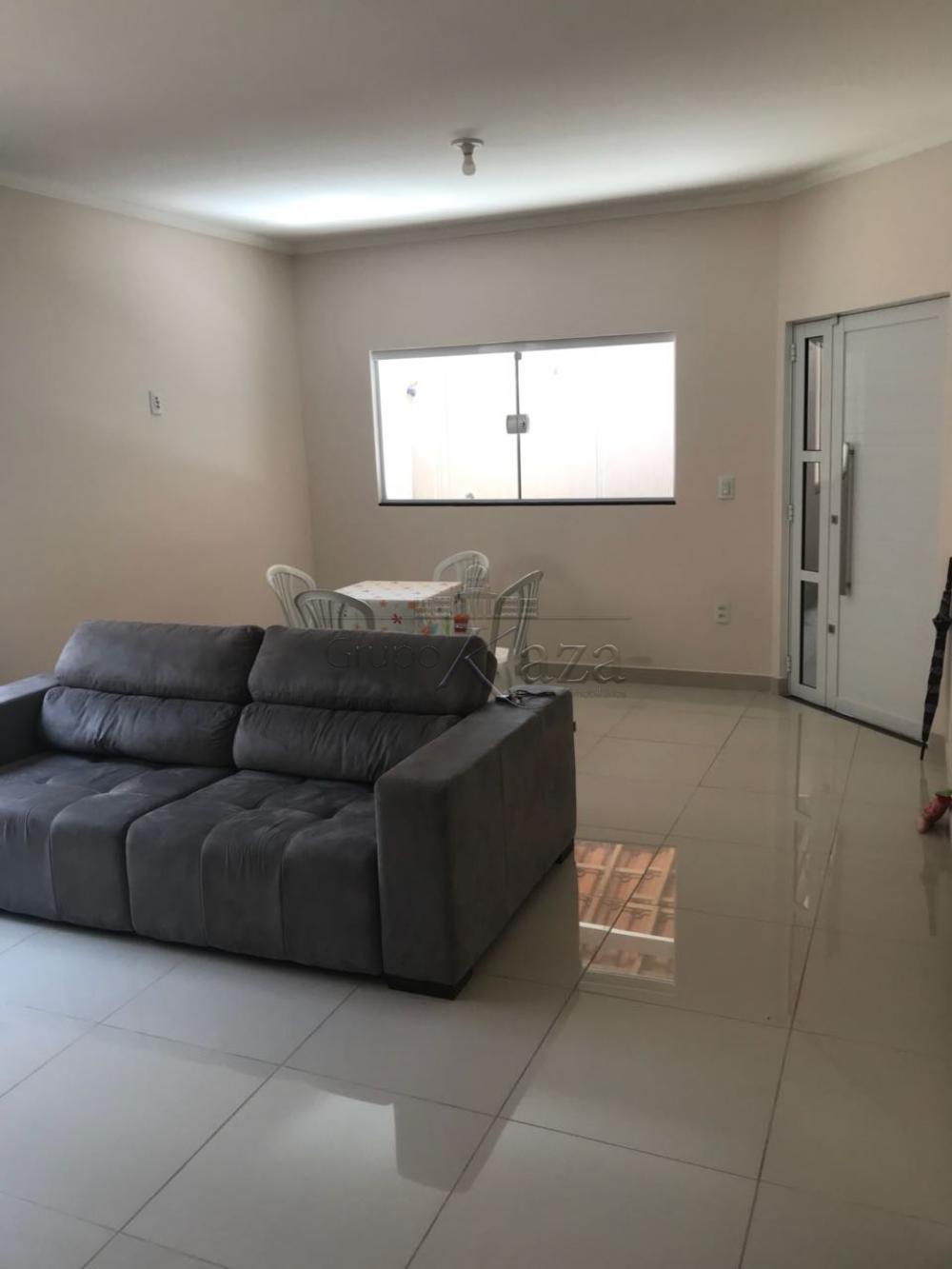 Foto 2 de Casa Padrão em Jardim Primavera, Jacareí - imagem 2 Foto 2 de Casa Padrão em Jardim Primavera, Jacareí - imagem 2