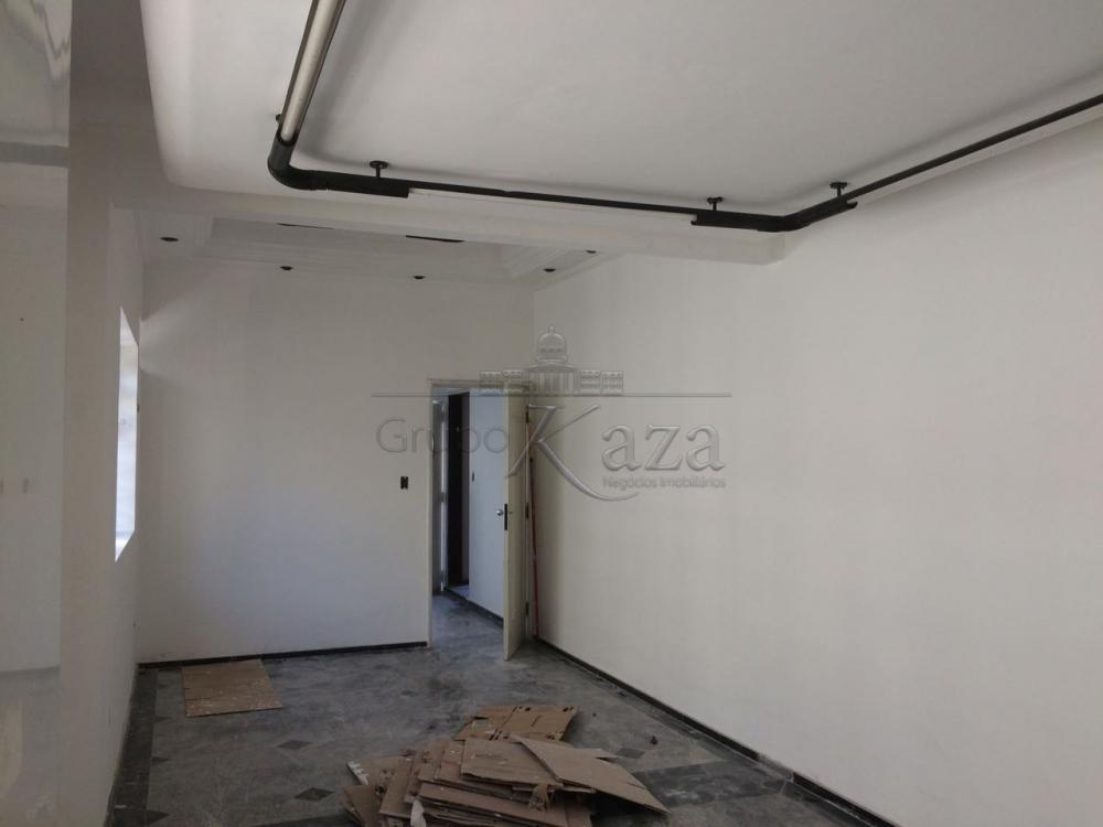 Foto 1 de Comercial Casa em Centro, São José dos Campos - imagem 1 Foto 1 de Comercial Casa em Centro, São José dos Campos - imagem 1