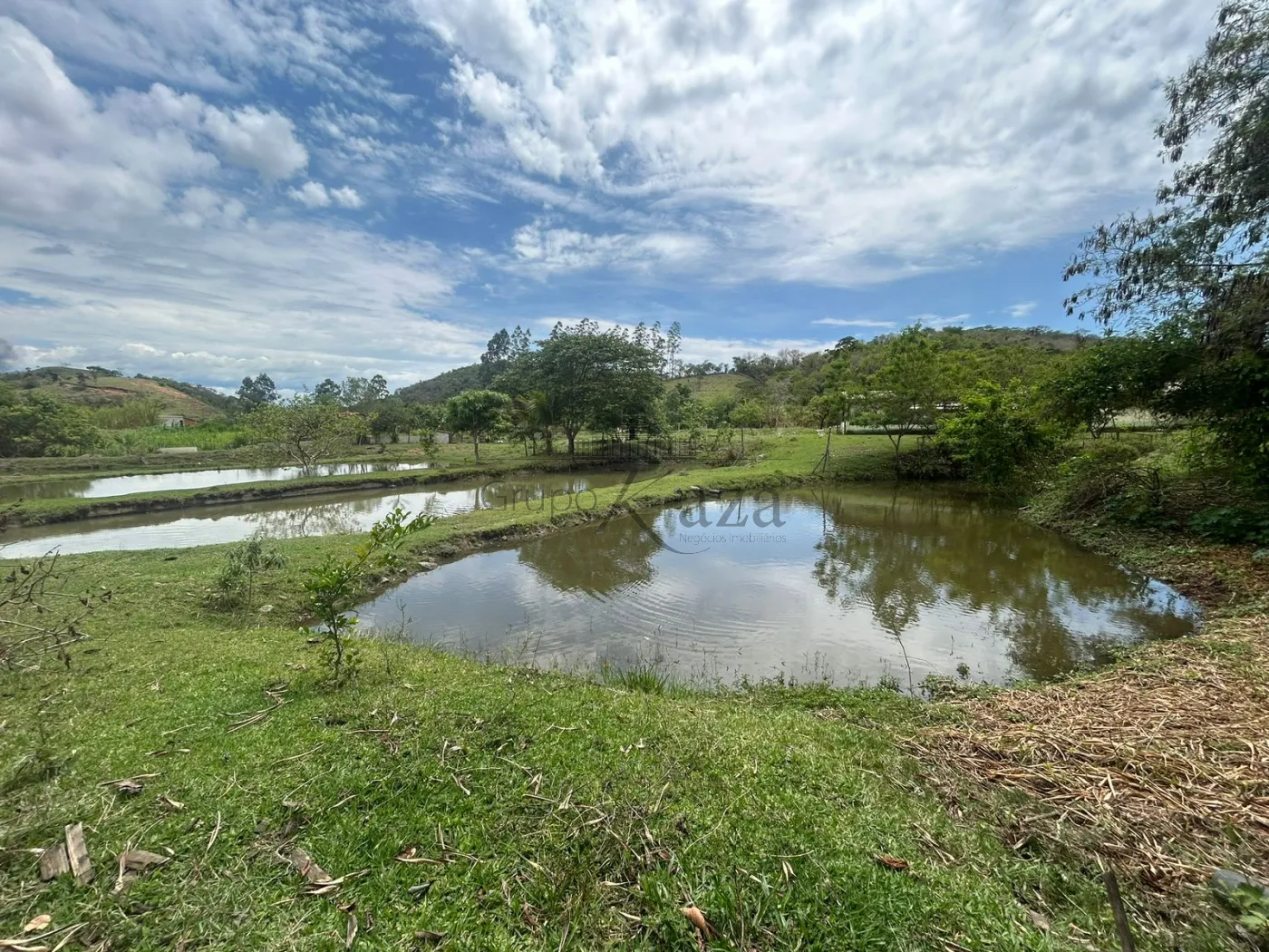 Foto 28 de Rural Chácara em Cajuru, São José dos Campos - imagem 28