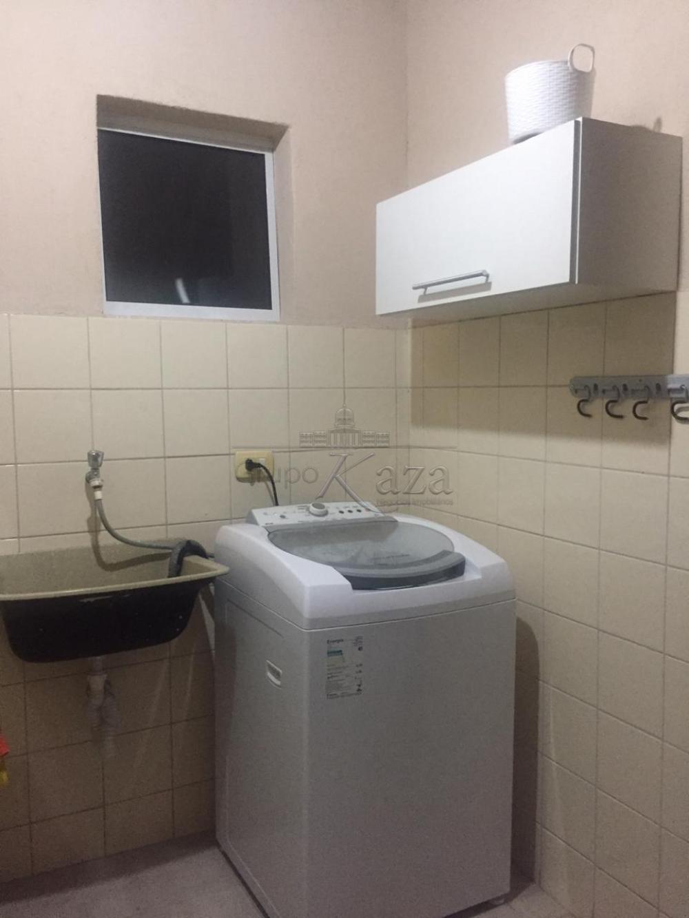 Foto 8 de Casa Padrão em Jardim Uirá, São José dos Campos - imagem 8