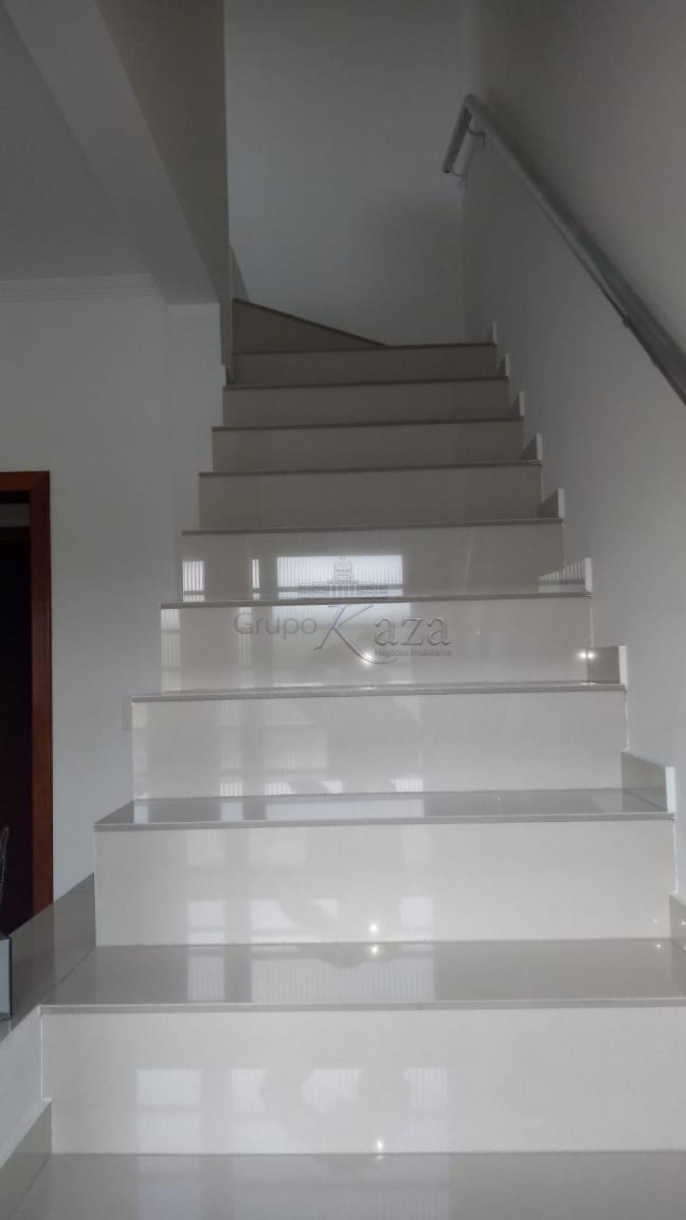 Foto 8 de Casa Sobrado em Jardim Ismênia, São José dos Campos - imagem 8